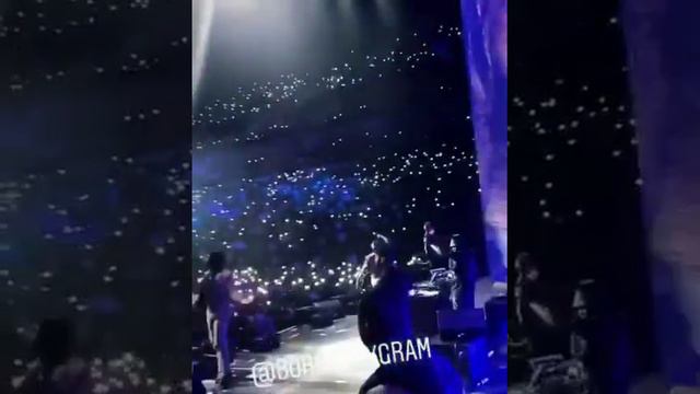 Naira Marley Vs Burna Boy at StarboyFest! Who do you think that really nailed the show?! смотреть онлайн