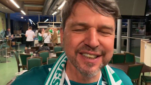 Lustenau Bürgermeister Kurt Fischer gratuliert Austria Lustenau zum Titelgewinn смотреть онлайн