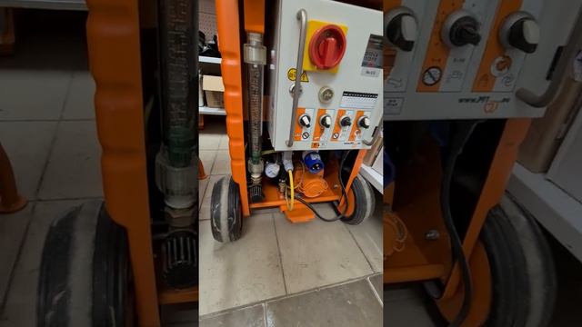 Штукатурные станции 220 PFT смотреть онлайн