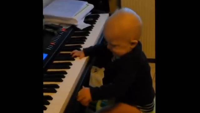 Magnus spiller klaver смотреть онлайн