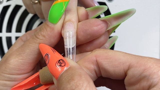 Коррекция вниз растущего ногтя