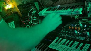 dj Wadada - Synth Techno Jam 01.05.2021 ( Colonization of Space)