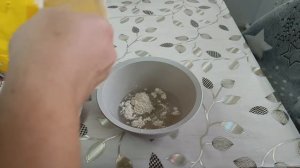 Доделали колодец! Съездили к Вике. Такой драки мы еще не видели. Анна продает билеты на своё шоу.