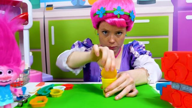Play Doh Knete Video auf Deutsch. Wir gehen in den Supermarkt. Spielzeug Video für Kinder