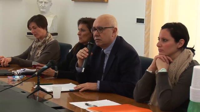 "Giornalisti luridi" смотреть онлайн