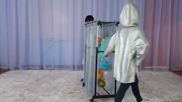 Макет «Космос - это звёзды, множество планет...» смотреть онлайн