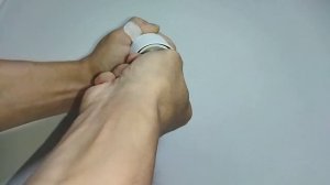 Как поменять лампочку GU10 при помощи присоски