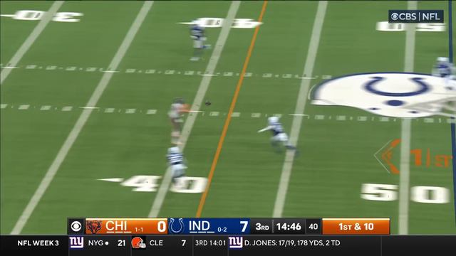 Caleb Williams jukes Colts defender out of his shoes before 15-yard dime to Kmet