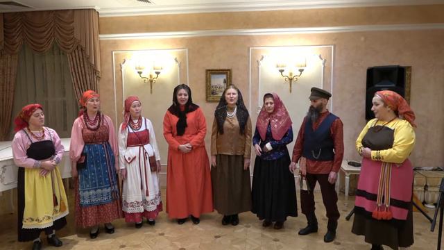 11 Из-за лесика лесочка - Родолад