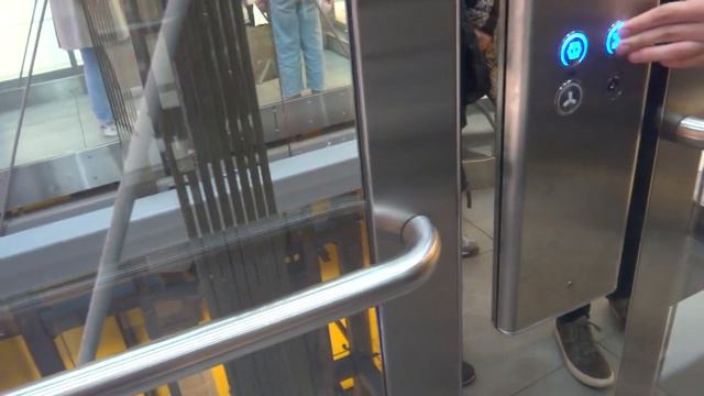 Лифты в ТЦ Европолис смотреть онлайн