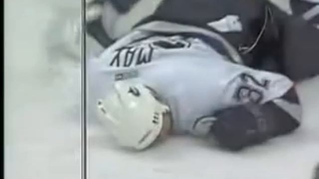 Sundin takes out May with a CRUSHING hit смотреть онлайн