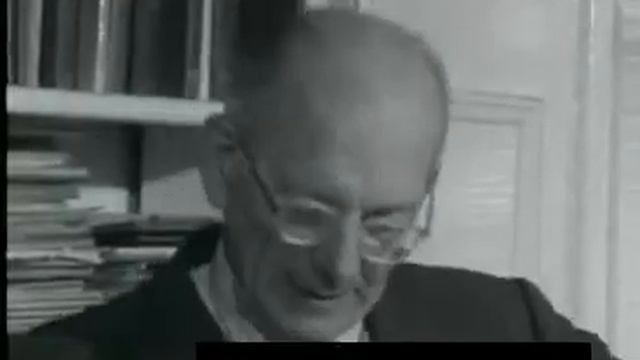 UFO - Sir Francis Chichester Recounts His 1931 Sighting - Earliest UFO Report On Film! смотреть онлайн