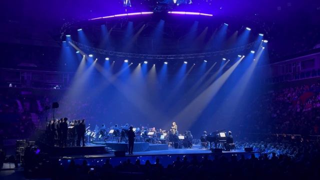 Музыка киноэпопеи «Мстители» в исполнении Imperial Orchestra.