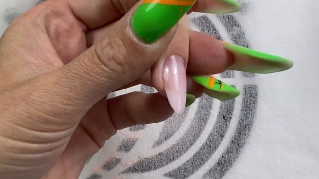 Экспресс коррекция наращенных ногтей смотреть онлайн