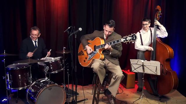 Pascal Ammann Trio - Perdido смотреть онлайн