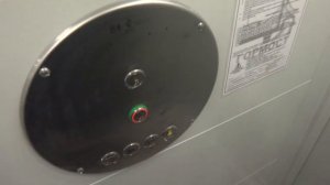 Лифты КМЗ Протон в надземном переходе улица Профсоюзная