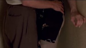 Anita Morris & John Savage sensacional escena romántica