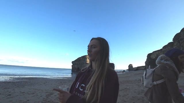 Un día en la playa de Marsden Gordon's Diaries LightSpeed Spanish смотреть онлайн