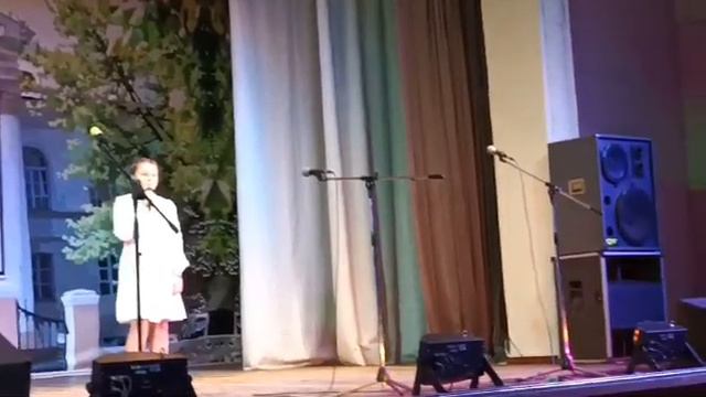 Песня «Родилась в России я» исп. Серегина Полина смотреть онлайн