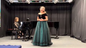 Мнацаканян Сонна. 12 лет. « Ариетта Мельничихи» из оперы « Прекрасная Мельничихи» . Дж. Паизиелло.