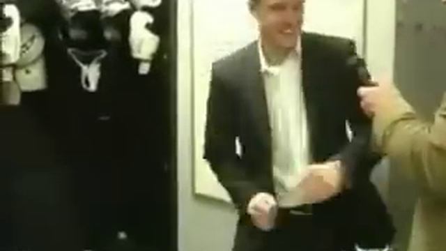 Jonas Ahnelov "The Dancing Machine" смотреть онлайн