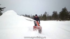Бензиновый снегоуборщик Husqvarna ST 124