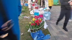 Река цветов! Нереальная красота! Это должен увидеть каждый.