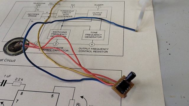 Двухтональный генератор на микросхеме от старого телефона