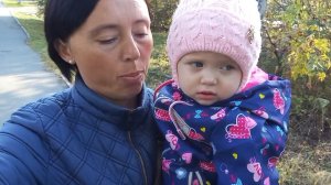 Нянчимся с врединкой.Приехала дочка на выходные.
