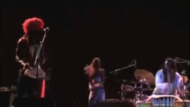 King Mama & Arraw Percussions - One World Africa смотреть онлайн