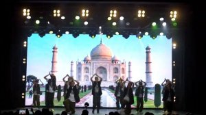 Хипхоп Индия. Инесса и Майя Назарян с косичками.