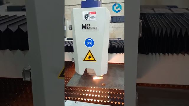 💥Показываем, как режет листовой металл оптоволоконный лазер MetMachine LCM-3015 Standart 2000W