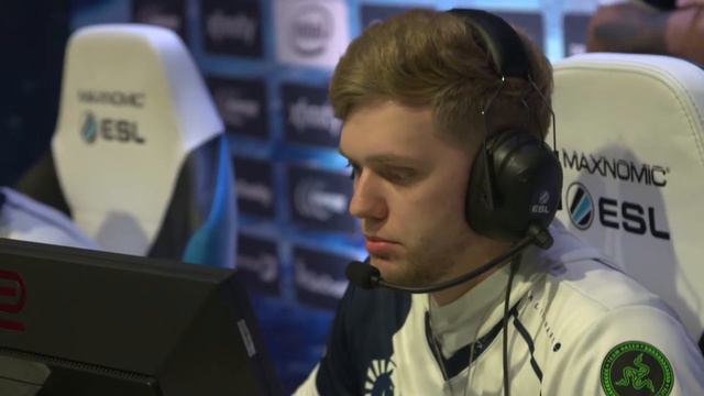 IEM OAKLAND - CRÓNICA смотреть онлайн
