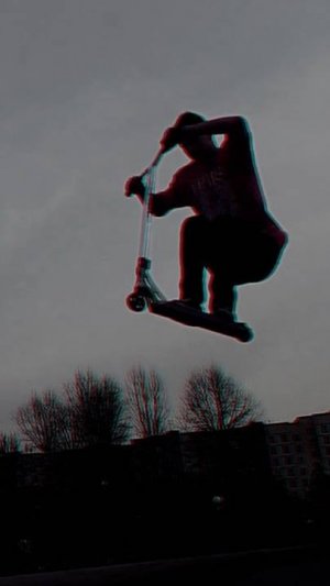 Катаемся на самиках в скейт парке.