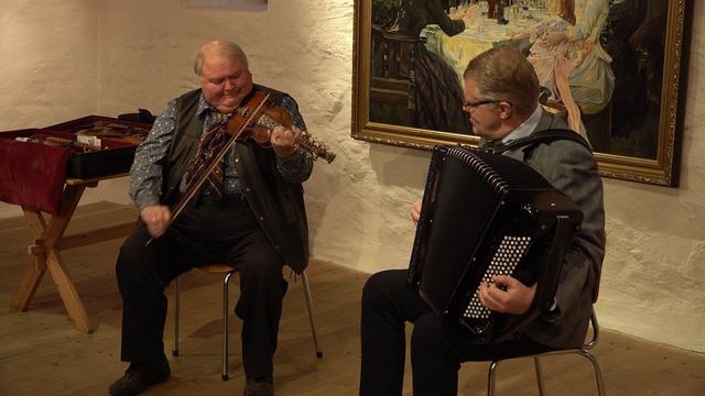 Knut Buen og Håvard Svendsrud - Vals i Tuddaltradisjon etter Einar Løndal смотреть онлайн