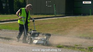Машина для чистки плитки и брусчатки ETESIA MBR50