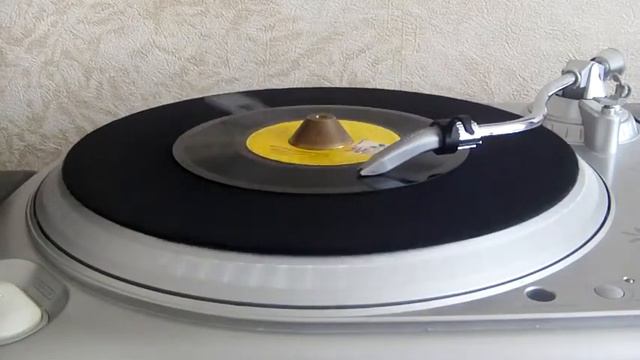 Junior Delgado - Row Fisherman (D.E.B.1979). смотреть онлайн