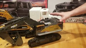 HUINA 1592 Unboxing & Review ( 592 RC Excavator )