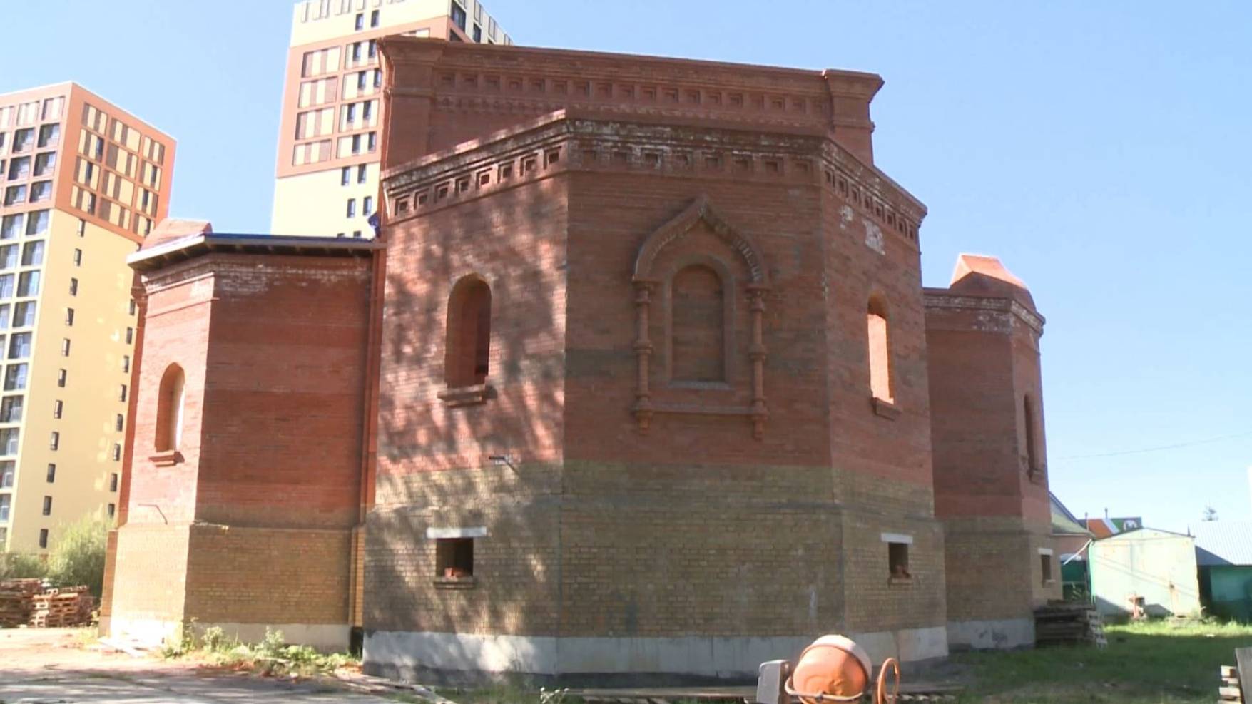 Строительство храма Ярослава Мудрого продолжается