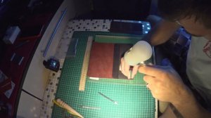 Как сшить кошелек из кожи. Кожаный бумажник своими руками. Работа с кожей #кошелёк #своимируками