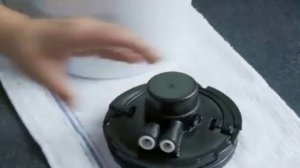 Замена картриджа для прибора, установленного под столешницей