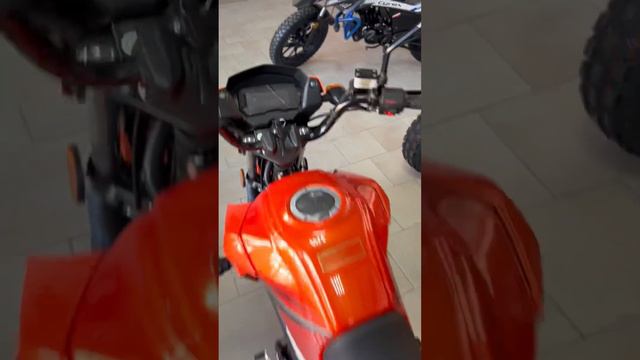 Мопед Roliz Альфа Vertigo 125 готовим к продаже #мотосалон #мопед #roliz смотреть онлайн