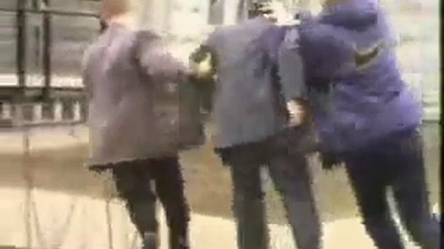 «Криминальная Россия»  «Бриллианты для мафии»  2 Часть 	13 и 20 апреля 2003