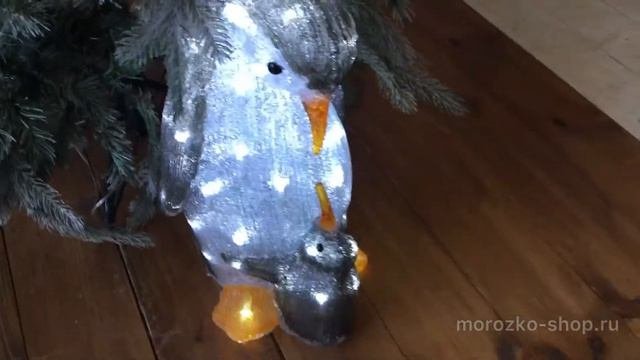 Светящаяся фигура ТРОГАТЕЛЬНЫЕ ПИНГВИНЫ, акрил, 60 холодных белых LED-огней, 47 см, уличная  492072