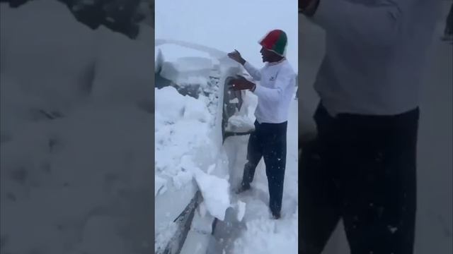 Снег в Африке