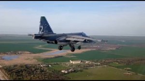 Самолет Су-25 посадка парой