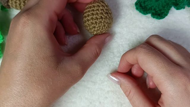 Вязаные жёлуди крючком 🧶