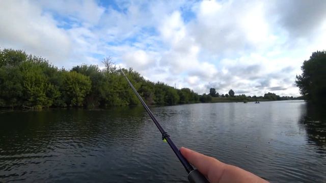 Ура! Щука пошла! Злые щуки деревенского пруда смотреть онлайн