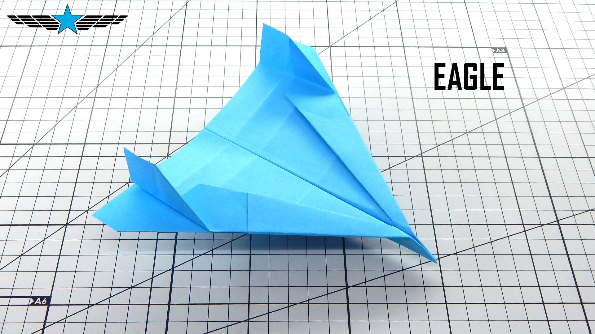 Создание идеального бумажного самолета — Учебное пособие по оригами-самолету EAGLE смотреть онлайн
