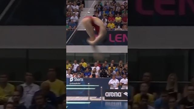 Fantastic springboard diving - Celine Van Duijn